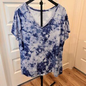 Amazon Essentials blue and white tie-dye short sleeve t-shirt size XXL